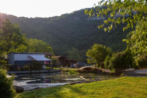 pipowagen Blagour gelegen aan waterbron